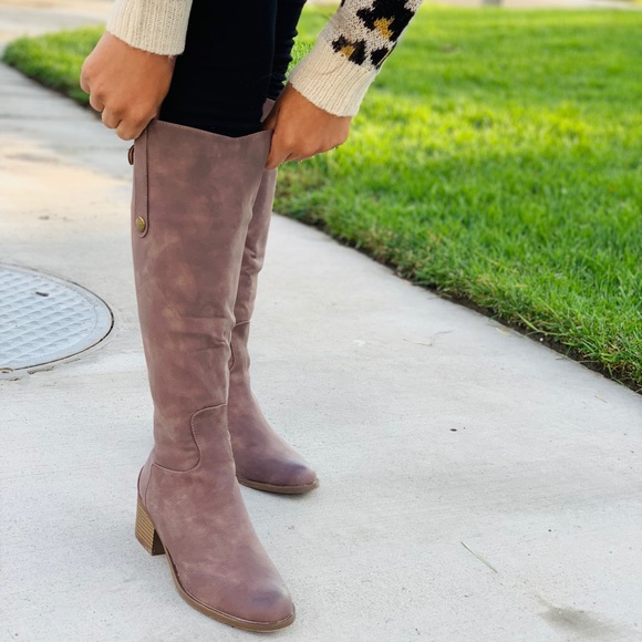 Fabutiq Shoes - KNEEL HIGH CHUNKY HEEL BOOT